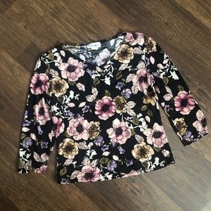 🍒Carol Rose Black Floral Top